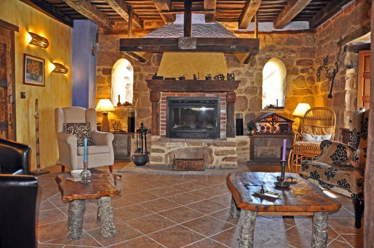 Casa Rural Los Dujos Hotel Gallejones ภายนอก รูปภาพ